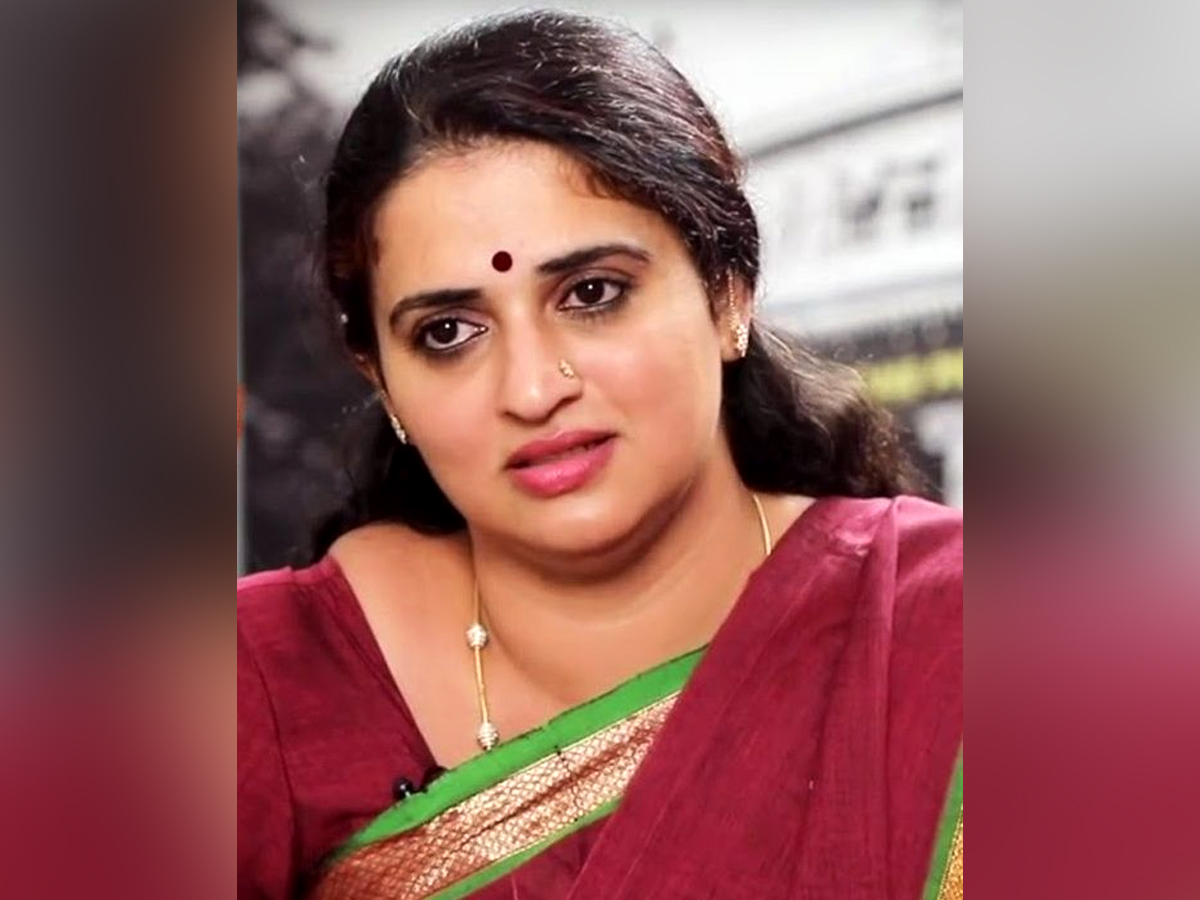 pavitra lokesh filed case on vulgar comments
