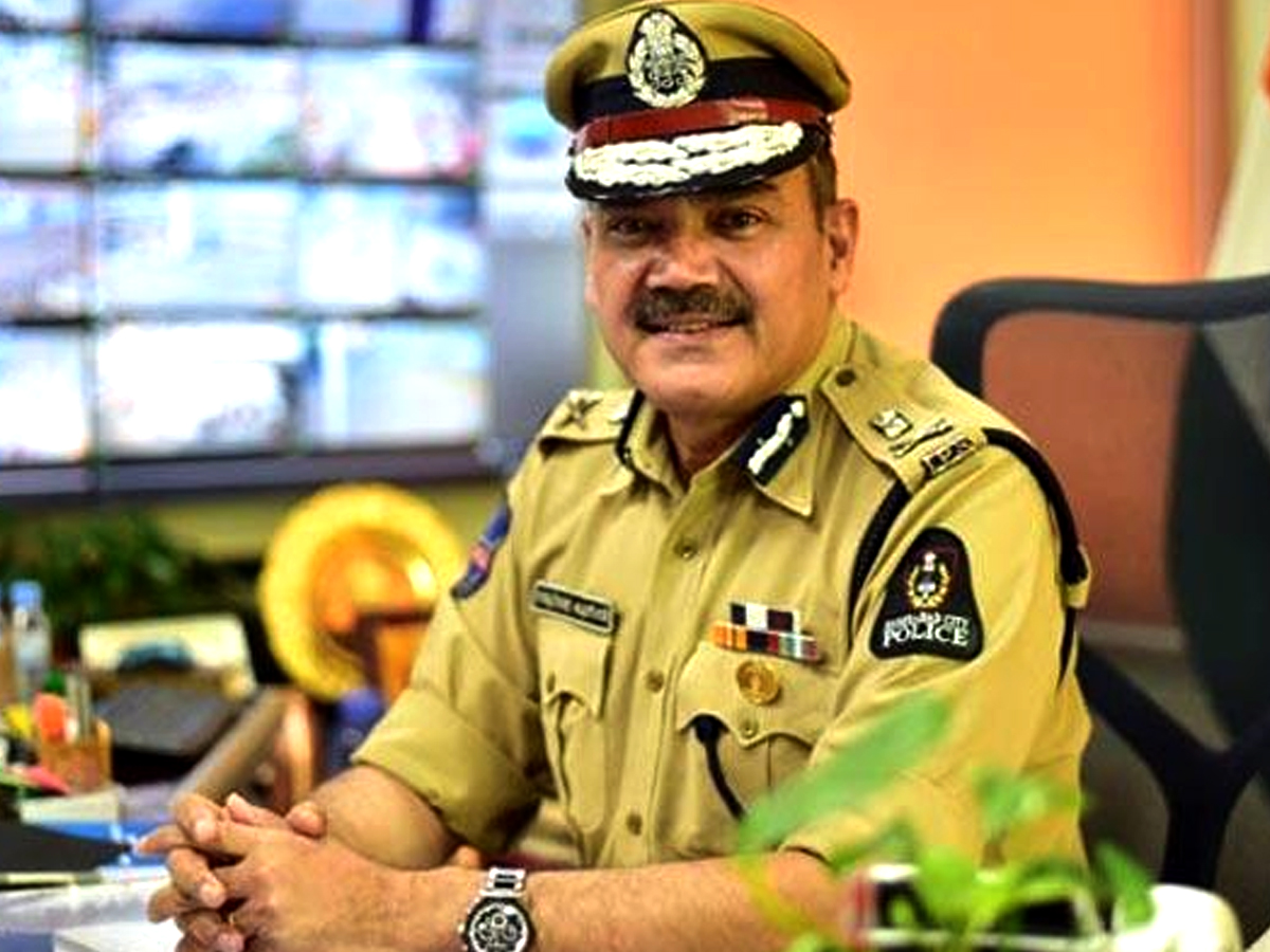 Anjani Kumar as the police boss