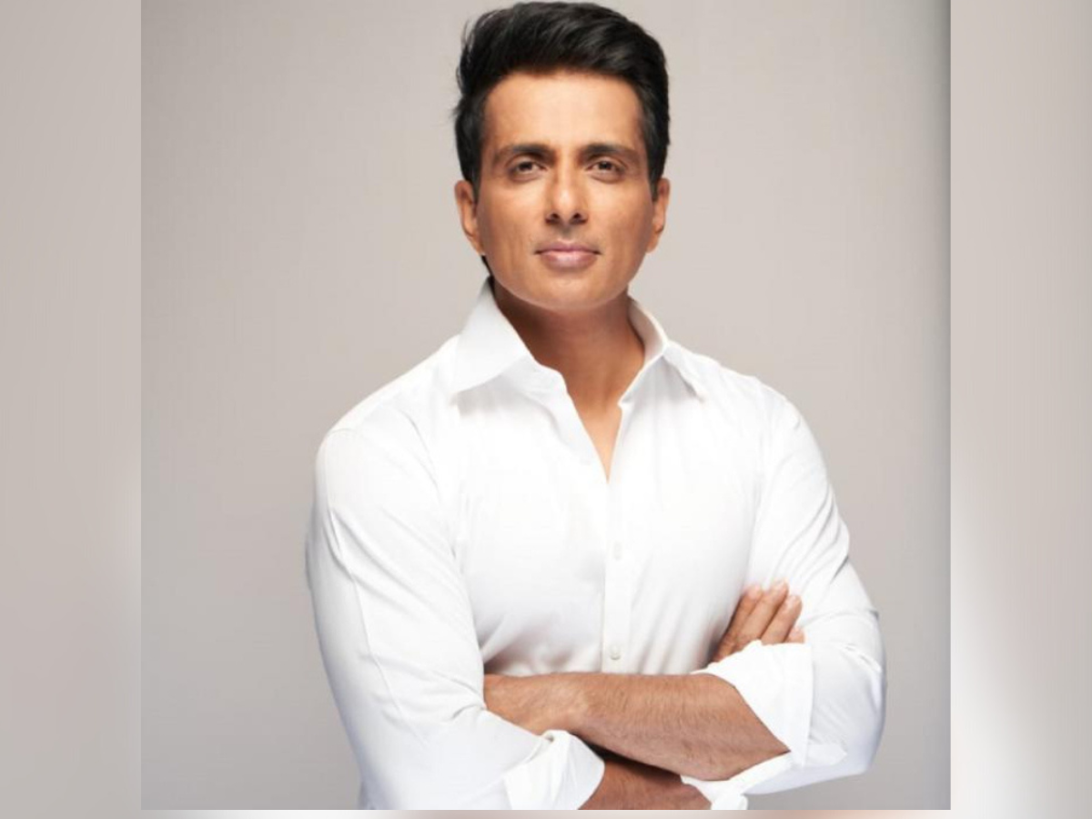 corona allert: don't worry am here says sonu sood