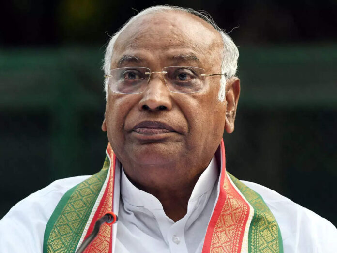 Lolli again in Congress: Kharge calls to dissident leaders