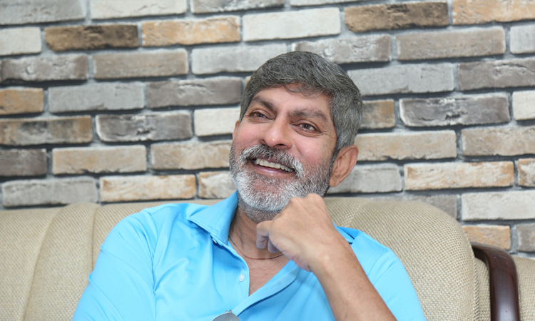 Jagapathi Babu sensational  comments in an interview