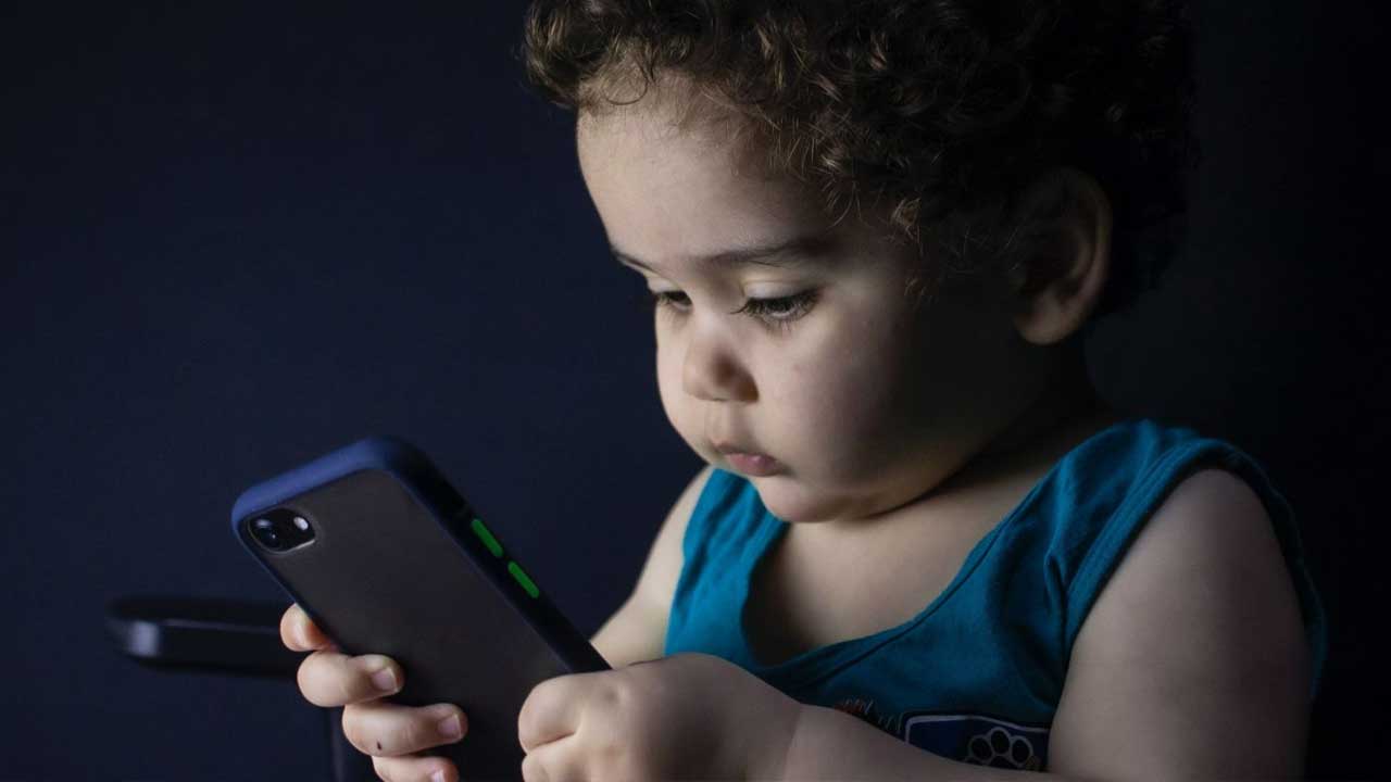 Increasingly Mobile Usage Has A Drastic Impact On Children